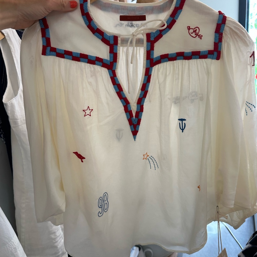 MOTHER White Embroidered 3/4 Sleeve Blouse with Bib Collar